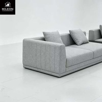 Canapé d'angle en L gris clair de style européen, mobilier de salon minimaliste, canapé modulaire de loisirs en tissu premium