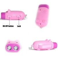 Plein air d'urgence Portable économie d'énergie Protection de l'environnement torche à manivelle lumière LED lampe de poche enfants jouets