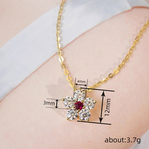 Collana con Ciondolo a Fiore di Prugna in Cristallo Rosso per Donne, Catena Scintillante per Clavicola, Gioielli alla Moda - Product Image 4