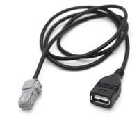 Connecteur adaptateur de câble USB à 4 broches pour Toyota Camry Avalon Corolla RAV4 Entrée audio Media CD Radio Player Car Power Copper