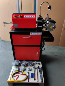 Tour à disques |   Machine de rectification de tambours de frein haute performance avec technologie anti-tremblement pour ateliers de réparation automobile - Product Image 3