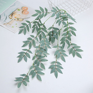 Vignes artificielles en saule, feuilles en soie vertes, 5 branches, décoration suspendue pour mariage, maison, extérieur, accessoires de photographie - Product Image 2