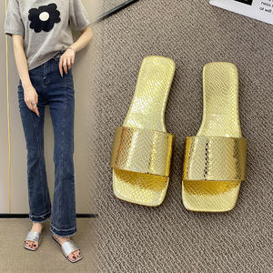 รองเท้าแตะผู้หญิงพื้นแบนรูปงูโลหะ HO - Product Image 2