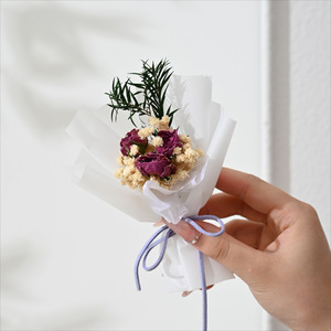 Bouquet Artigianale di <span class=keywords><strong>Rose</strong></span> Vere Conservate Mini Bouquet di Fiori Secchi <span class=keywords><strong>Rose</strong></span> Eterne Gypsophila Regalo per <span class=keywords><strong>la</strong></span> Festa del Papà - Product Image 5