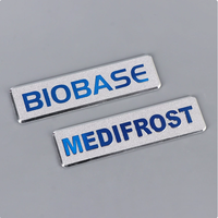 Plaque signalétique personnalisée OEM en aluminium doré mat, lettres découpées, autocollant imprimé en sérigraphie, logo estampé pour usage publicitaire