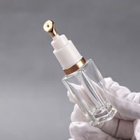 Flacon carré en verre transparent de 10 ml pour crème contour des yeux avec tête de massage, capuchon carré multicolore à filetage, contenant cosmétique anti-fuite pour sérum contour des yeux