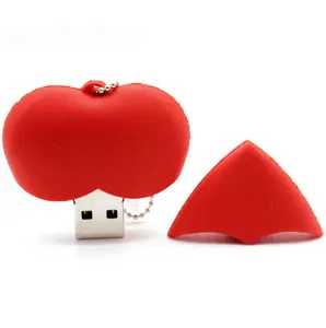 Nouveau lecteur flash USB en forme de coeur d'amour en PVC pour les cadeaux de vacances avec interface USB 2.0