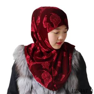 Venta al por mayor/OEM en stock: Pañuelo islámico cálido y cómodo para mujer con relieve, ideal para otoño e invierno - Algodón artificial - Product Image 6