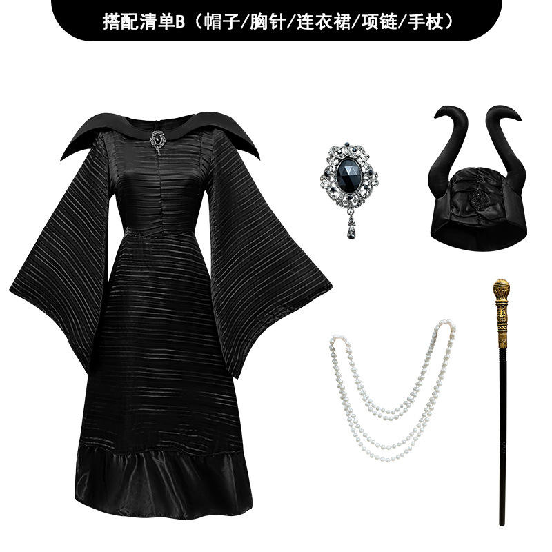 ชุด + หมวก + สร้อยคอ + อ้อย + เข็มกลัด