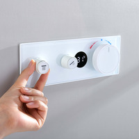 Douche murale thermostatique dissimulée en laiton brossé, style moderne, avec barre coulissante, affichage numérique, jet pluie doux