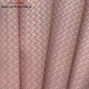 Échantillons Gratuits Cuir Tissé Résistant au Vieillissement Cuir <span class=keywords><strong>Vinyle</strong></span> Écologique Imperméable Cuir Synthétique PVC pour Chaussures et Sacs de Voiture - Product Image 3