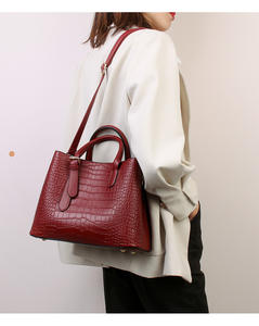 Sacs à bandoulière de créateurs tendance, sacs à bandoulière en cuir PU de haute qualité, sacs à <span class=keywords><strong>main</strong></span> décontractés, sacs à <span class=keywords><strong>main</strong></span> et portefeuilles de luxe pour femmes - Product Image 5