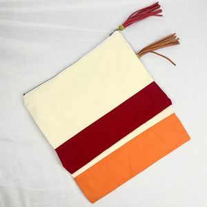 Wholesale Eco Canvas Makeup <b>Toiletry</b> <b>Bag</b> Custom Cotton Canvas Cosmetic <b>Bag</b> Washable Zipper Makeup Pouch With Logo Printing - Product Image 4