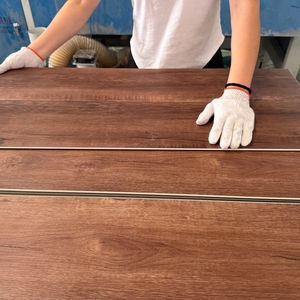 Suelos SPC <span class=keywords><strong>de</strong></span> Bajo <span class=keywords><strong>Precio</strong></span> con Diseño <span class=keywords><strong>de</strong></span> Grano <span class=keywords><strong>de</strong></span> Madera, Antideslizantes e Impermeables, para Decoración <span class=keywords><strong>de</strong></span> Suelos <span class=keywords><strong>de</strong></span> Casas, Apartamentos <span class=keywords><strong>y</strong></span> Villas - Product Image 6