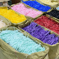 Remplissage de boîte en paille sèche DIY en gros, papier déchiqueté de haute qualité, herbe de raphia pour la décoration de la Saint-Valentin et l'emballage de boîtes cadeaux
