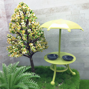 Miniature 1:12 Dollhouse Garden Green <b>Table</b> with <b>Umbrella</b> Decoration Metal Painted for ages 14 and up. - Product Image 5