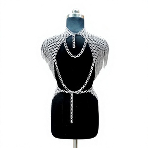 Ensemble d'armure en maille de chaîne en acier inoxydable plaqué argent, pièce de costume de guerrier tendance pour femme - Product Image 4