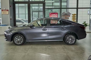 MG5 2026 180DVVT Edizione Lusso Globale 1.5l Cvt <span class=keywords><strong>Auto</strong></span> <span class=keywords><strong>a</strong></span> Basso Consumo ad Alta Velocità Berlina Economica Nuove <span class=keywords><strong>Auto</strong></span> <span class=keywords><strong>a</strong></span> Basso Costo - Product Image 4