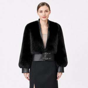 Poncho Invernale da <span class=keywords><strong>Donna</strong></span> in Vera <span class=keywords><strong>Pelliccia</strong></span> di Volpe Nero Intenso, Antivento, Tinta Unita, con Fodera <span class=keywords><strong>Corta</strong></span> in Poliestere, Chiusura a Cerniera e Corsetto in Pelle - Product Image 2