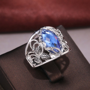Grande Anello Blu Marquise per Donne, Elegante Accessorio da Dito per Feste e Matrimoni, Idea Regalo - Product Image 4