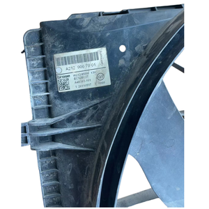 Adecuado para <span class=keywords><strong>Mercedes</strong></span> Benz <span class=keywords><strong>Clase</strong></span> C 204 C63 ventilador electrónico de coche, sistema de radiador de <span class=keywords><strong>segunda</strong></span> <span class=keywords><strong>mano</strong></span> original ventilador electrónico de refrigeración - Product Image 5