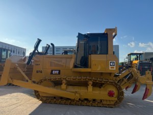รถดันดินมือสอง D7G แบบตีนตะขาบพร้อมริปเปอร์ ชั่วโมงการทำงานต่ำ เหมาะสำหรับงานปรับปรุงพื้นที่และงานเหมือง - Product Image 1