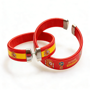 สายรัดข้อมือโลหะผสมไนลอนแบบยืดหยุ่นลายธงชาติสำหรับแฟนฟุตบอล ขายส่งเป็นของขวัญ - Product Image 1