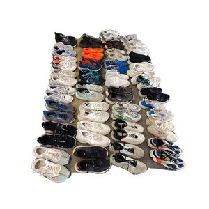 Chaussures de sport d'occasion, qualité A/B, 40 paires par sac, pour le Moyen-Orient, l'Asie du Sud et l'Amérique du Sud - Product Image 3