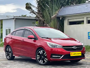 Autos Chery Arrizo 5 Usados, 2018 2019, 1.5L Manual/CVT, Sedán Familiar Económico de Gasolina, Tracción Delantera, Vehículos Usados de Segunda Mano con Volante a la Izquierda - Product Image 3