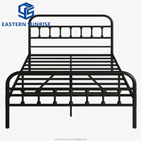 Lit simple en métal de style moderne pour enfants et adultes, design antique, couleur noire, structure métallique robuste, idéal pour appartement.