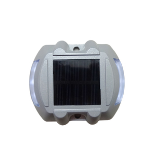 Luce Solare ad Alta Luminosità per Segnaletica Stradale in Alluminio, Riflettente Prismatica ad Alta Intensità, Protezione IP68, LED Lampeggiante per Sicurezza Autostradale - Product Image 3