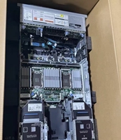 12개의 PCIe 5.0 슬롯, 24개의 NVMe SSD, 4개의 GPU 지원, 4800MTs, 4웨이 60코어 프로세서를 탑재한 PowerEdge R960 랙 서버 재고 있음