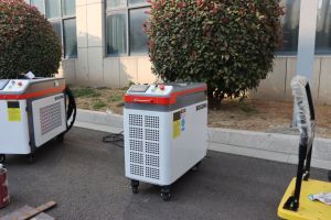 <span class=keywords><strong>Outil</strong></span> de nettoyage au laser pulsé multifonctionnel 1000W <span class=keywords><strong>pour</strong></span> l'élimination des revêtements industriels et <span class=keywords><strong>le</strong></span> dégraissage des métaux - Product Image 3
