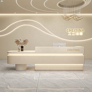 Bancone Reception Moderno in Legno su Misura di Alta Qualità per Uso Commerciale in Ospedali, Hotel, Palestre, Edifici per Uffici e Centri Commerciali - Product Image 1