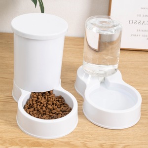 Distributeur automatique de nourriture et d'eau pour animaux de compagnie, non électrique, bol rond pour chat et chien, design simple pour animaux de compagnie - Product Image 1