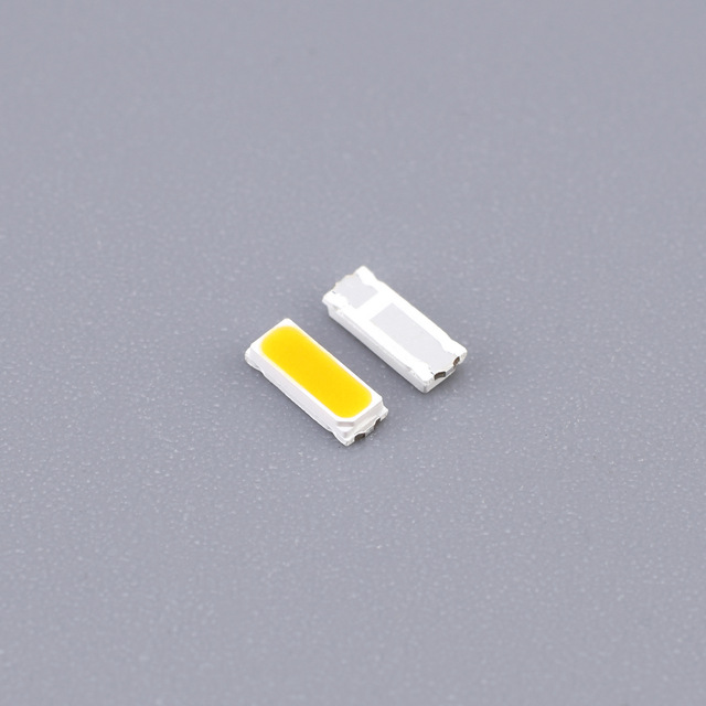 Customized SMD LED Chip 4014 0.2W Amber 1800K 2000K Diode 120 Viewing Angle Zoom Lens 3-Year Warranty
