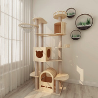 Arbre à chat moderne et élégant en bois massif de la série A, avec hamac-capsule, échelle, poteaux à gratter, plateforme d'escalade, étagère et lit pour chats