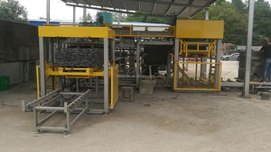 Solución <span class=keywords><strong>de</strong></span> paletizado para reducir la mano <span class=keywords><strong>de</strong></span> obra, apilador <span class=keywords><strong>de</strong></span> alta velocidad, manipulador <span class=keywords><strong>de</strong></span> bloques aislados, apilador <span class=keywords><strong>de</strong></span> bloques pesados automatizado <span class=keywords><strong>de</strong></span> <span class=keywords><strong>ladrillo</strong></span> <span class=keywords><strong>perforado</strong></span> - Product Image 2