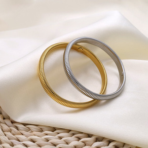 Women's Zinc Alloy Elastic Bracelets Gold Silver Striped Fashion Jewelry for Daily Wear - Product Image 1