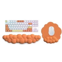 Ensemble de tapis de souris pour clavier ergonomique Repose-poignet en mousse à mémoire de forme nuage Repose-poignet en silicone de style dessin animé mignon Base antidérapante pour les jeux