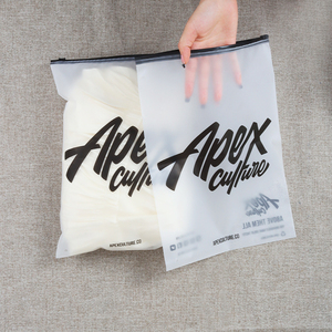 Bolsa de Embalaje Biodegradable Impresa para Camisetas, Bolsa de Plástico con Cierre Deslizante, Bolsa Personalizada con Cierre Esmerilado para Ropa - Product Image 1
