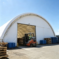 Abri de stockage en vrac anti-corrosion à double charpente, type A-frame, 25x50m, en PVC gris clair pour le stockage de produits chimiques (potasse)