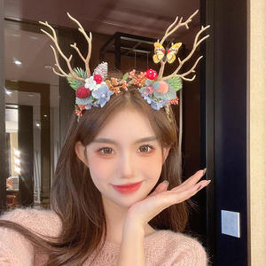 Serre-tête de Noël lumineux avec bois de cerf et branches d'hiver, accessoire de coiffure et de cheveux, ornements de Noël - Product Image 2
