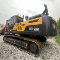 Excavatrice sur chenilles Volvo EC360B EC360C d'occasion de qualité supérieure, 36 tonnes, engin de terrassement hydraulique robuste avec peu d'heures de fonctionnement, en stock
