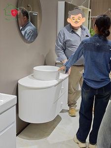 ตู้ห้องน้ำหรูหราทันสมัย ทำจากไม้จริงและไม้อัด ติดผนัง พร้อมอ่างล้างหน้า  ผิวเคลือบเงา  ตัวเลือกแผ่นเมลามีน  พร้อมกระจก - Product Image 2