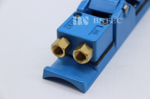 อุปกรณ์เสริมเครื่อง Sand Blaster โรงงานบริการยาวนานสวิตช์การควบคุมระยะไกลแบบนิวเมติกจับการควบคุมระเบิดทรายคนตาย - Product Image 3