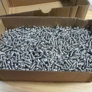 Vis à tête bouton hexagonale en acier 10.9 et 12.9 avec insert en nylon ISO 7380, vis autotaraudeuses à tête bouton de 10 <span class=keywords><strong>mm</strong></span> – Vente en gros - Product Image 2