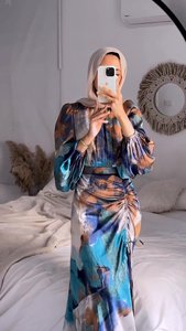 Tissu en polyester doux motif de <span class=keywords><strong>peinture</strong></span> abstraite cordon de serrage taille Aba Ya robe musulmane pour <span class=keywords><strong>femme</strong></span> - Product Image 3
