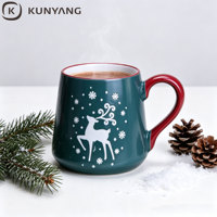 Mug à café en céramique avec motif de rennes de Noël, poignée rouge, motif flocon de neige, tasse en céramique, cadeau de Noël, logo personnalisé, vente en gros