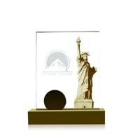 Trophée de Plaque de verre de cristal avec Base en métal, trophée de verre de cristal vierge à la mode